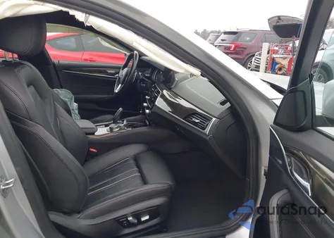 2018 BMW 540I из США, поврежденный, VIN WBAJE5C52JG918316